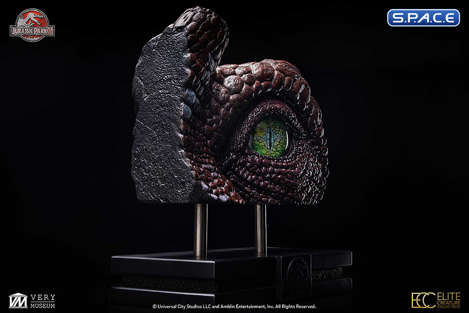 1:1 Spinosaurus Eye Life-Size Replica (Jurassic Park III)