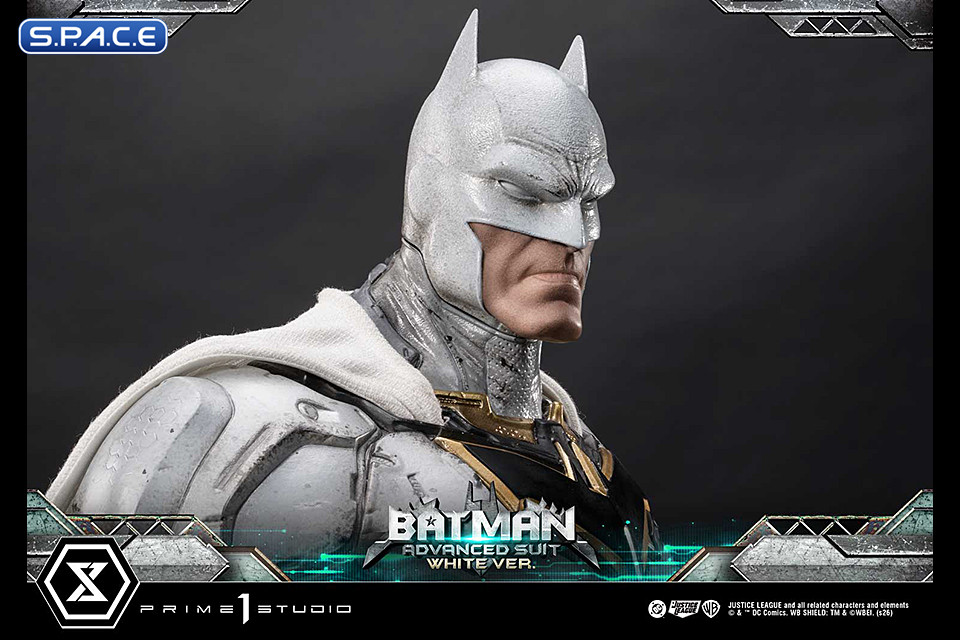 Batman Advanced Suit - White Version by Josh Nizzi Ultimate Museum Masterline Statue (DC Comics)