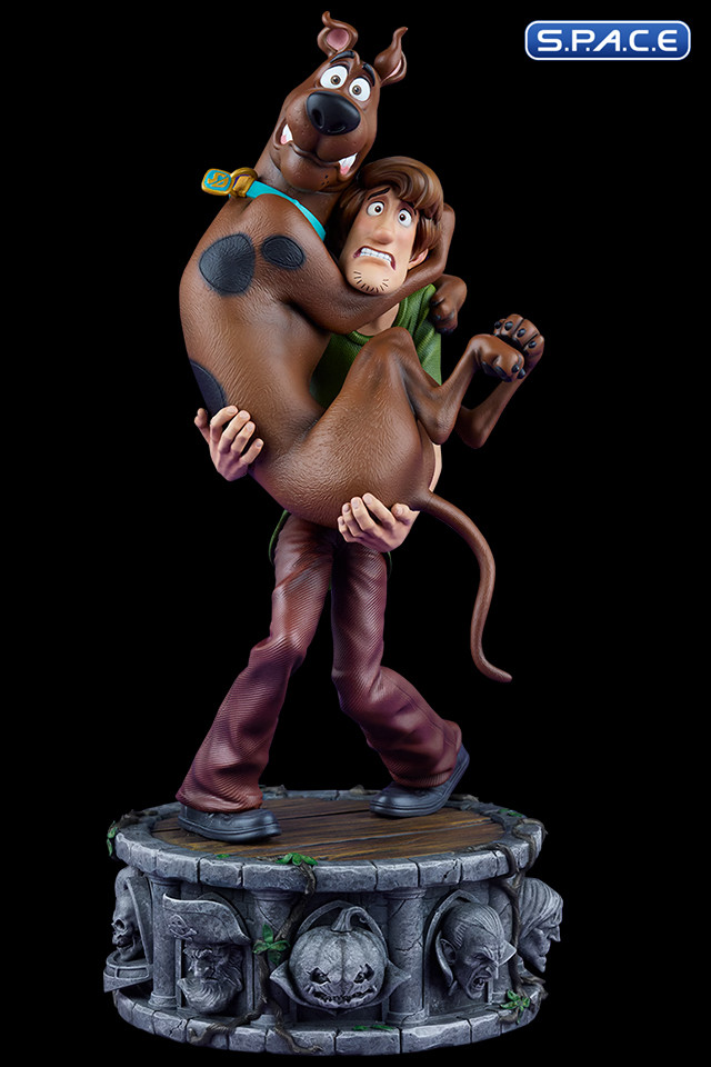 Scooby-Doo and Shaggy Statue (Scooby-Doo)