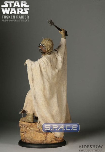 Tusken Raider Premium Format Figure (Star Wars)