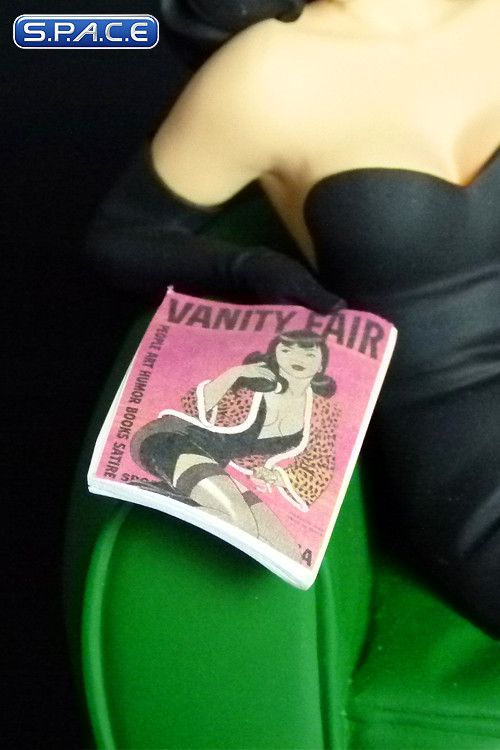 Bettie Statue Pin-Up 05