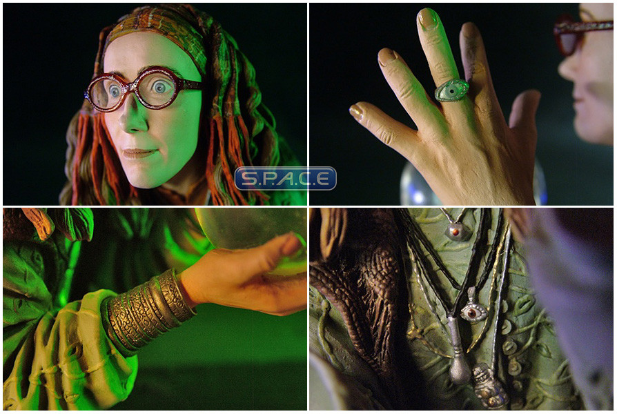 Professor Trelawney Bust (Harry Potter)