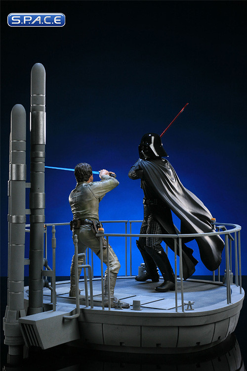 Luke Skywalker vs. Darth Vader on Bespin Diorama (Star Wars)