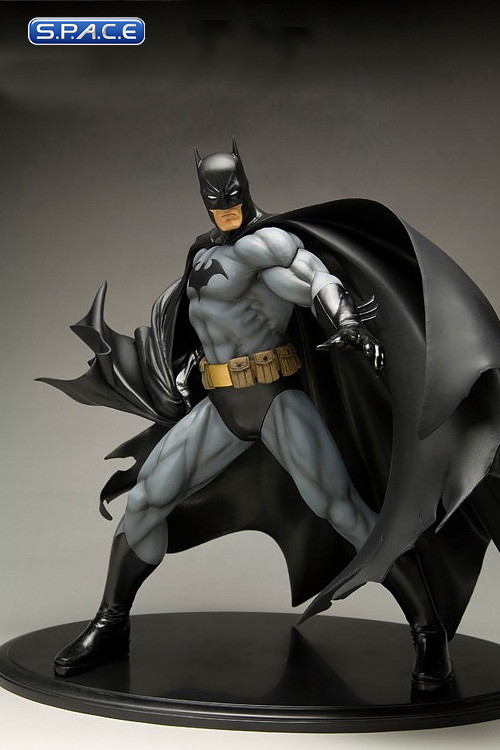ARTFX Batman Black Costume Version (1/6 Scale PVC Figure) Kotobukiya