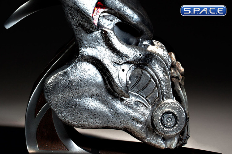 1:1 Bone Grill Predator Mask Life-Size Prop Replica (Alien vs. Predator)