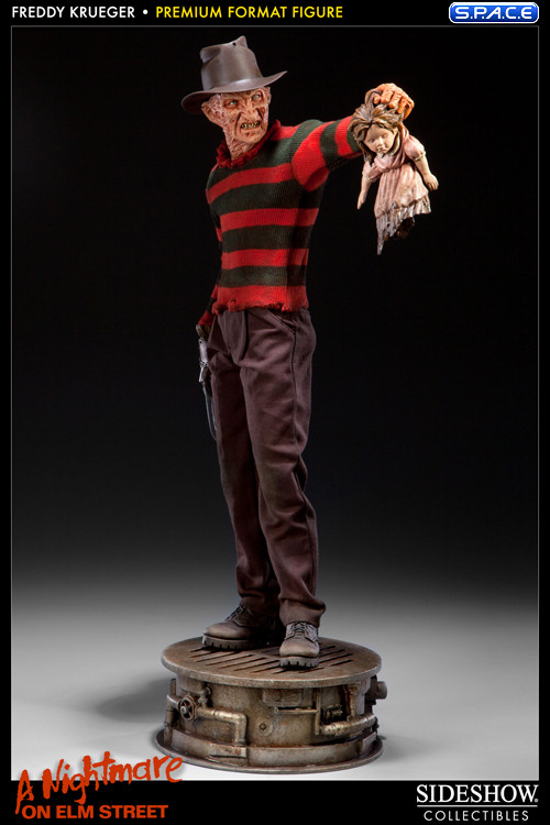 Freddy Krueger Premium Format Figure (Nightmare on Elm Street)