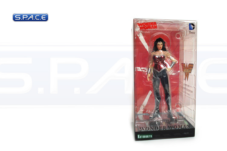 1/10 Scale Wonder Woman The New 52 ARTFXPlus Model Kit (DC Comics)