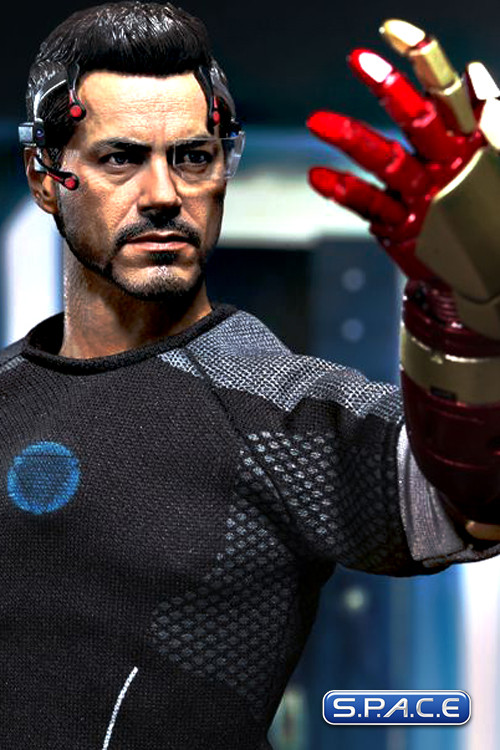 1/6 Scale Tony Stark Movie Masterpiece MMS191 (Iron Man 3)