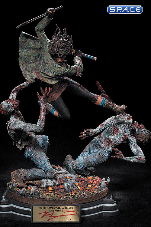 Michonne Statue (The Walking Dead)