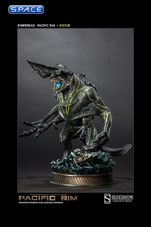 Knifehead Statue (Pacific Rim)