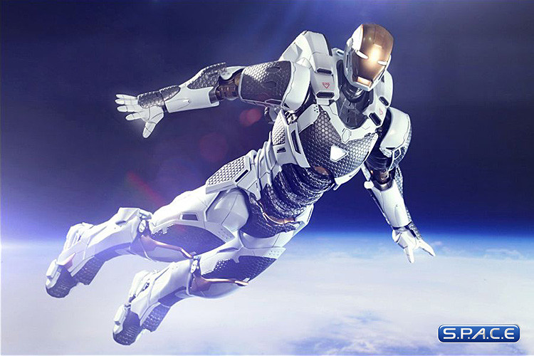 1/6 Scale Starboost Mark XXXIX Movie Masterpiece MMS214 (Iron Man 3)