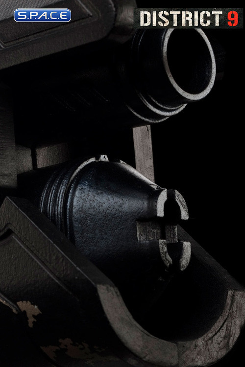 1:1 Assault Rifle Life-Size Replica (District 9)