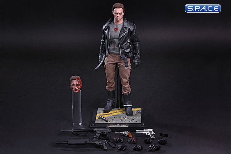 1/6 Scale T-800 Battle Damaged Version Movie Masterpiece MMS238 (The Terminator)