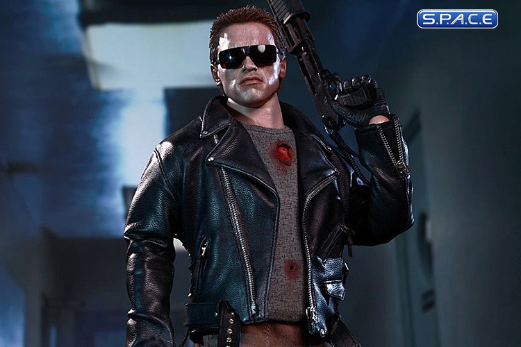 1/6 Scale T-800 Battle Damaged Version Movie Masterpiece MMS238 (The Terminator)