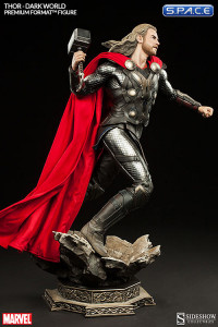 Thor Premium Format Figure (Thor: The Dark World)