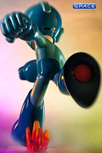 Running Megaman Statue (Megaman)