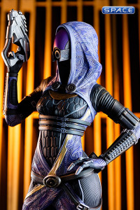 1/4 Scale Tali Zorah vas Normandy Statue (Mass Effect 3)