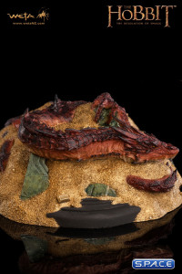 Smaug - King under the Mountain Mini-Statue (The Hobbit: The Desolation  of Smaug)