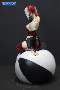 Harley Quinn Statue by Luis Royo (Fantasy Figure Gallery)