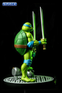 12 Leonardo on Defeated Mouser Statue (Teenage Mutant Ninja Turtles)