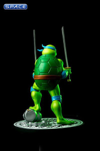 12 Leonardo on Defeated Mouser Statue (Teenage Mutant Ninja Turtles)