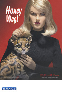 1/6 Scale Honey West