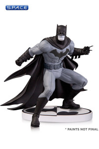 Batman Statue by Greg Capullo 2nd Edition (Batman Black and White)