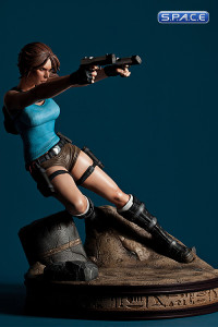 Lara Croft Statue (Tomb Raider)