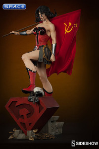 Wonder Woman Red Son Premium Format Figure (DC Comics)