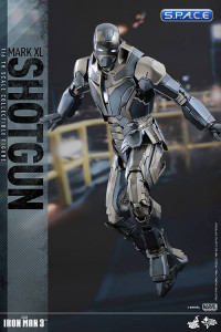 1/6 Scale Iron Man Mark XL Shotgun Movie Masterpiece MMS309 (Iron Man 3)