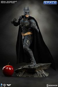 Batman Premium Format Figure (Batman: The Dark Knight)