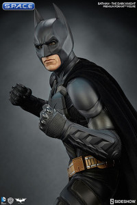 Batman Premium Format Figure (Batman: The Dark Knight)