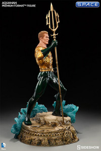 Aquaman Premium Format Figure (DC Comics)