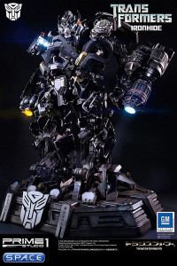 Ironhide Museum Masterline Statue (Transformers)