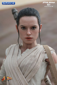 1/6 Scale Rey Movie Masterpiece MMS336 (Star Wars - The Force Awakens)