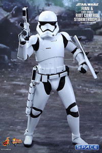 1/6 Scale Finn and First Order Riot Control Stormtrooper Movie Masterpiece Set (Star Wars)
