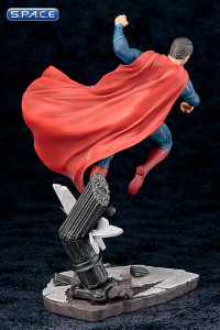 1/10 Scale Superman ARTFX+ Statue (Batman v Superman: Dawn of Justice)