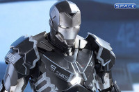 1/6 Scale Iron Man Sneaky Mark XV Movie Masterpiece MMS348 (Iron Man 3)