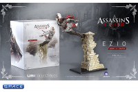 Ezio Leap of Faith PVC Statue (Assassins Creed II)