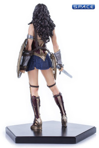 1/10 Scale Wonder Woman Art Scale Statue (Batman v Superman: DOJ)