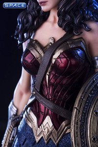 1/10 Scale Wonder Woman Art Scale Statue (Batman v Superman: DOJ)