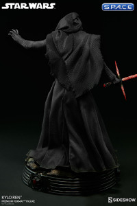 Kylo Ren Premium Format Figure (Star Wars: The Force Awakens)