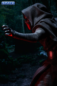 Kylo Ren Premium Format Figure (Star Wars: The Force Awakens)