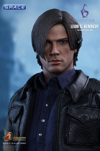 1/6 Scale Leon S. Kennedy Video Game Masterpiece VGM22 (Resident Evil 6)