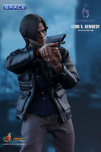 1/6 Scale Leon S. Kennedy Video Game Masterpiece VGM22 (Resident Evil 6)