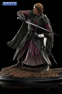 Boromir at Amon Hen Statue (Lord of the Rings)