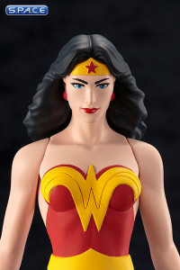 1/10 Scale Wonder Woman Classic Costume ARTFX+ Statue (DC Comic)