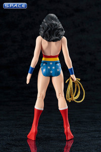 1/10 Scale Wonder Woman Classic Costume ARTFX+ Statue (DC Comic)