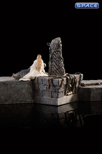 1/30 Scale Dol Guldur Palantir Courtyard  (The Hobbit: The Battle of the Five Armies)