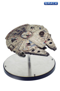 1/100 Scale Millennium Falcon Diecast Replica (Star Wars)